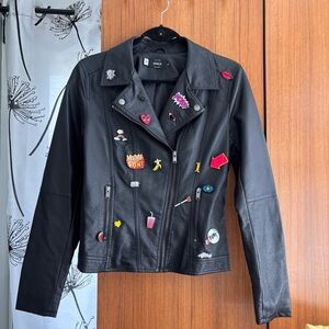 ONLY Black Faux Leather Moto Biker Jacket Size EU 38 (US M) with Fun Pins